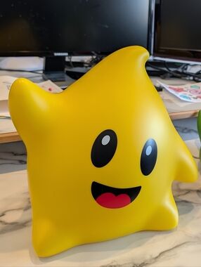 Yellow Luma popcorn bucket- new